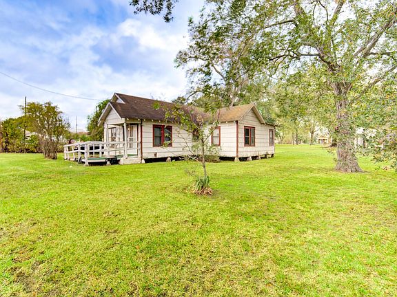 3rd image of 8109 Main St