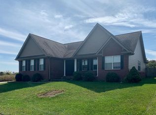 904 Cannonball Dr, Nicholasville, KY