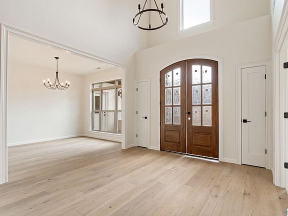 5th image of 285 Normandy Ln #40