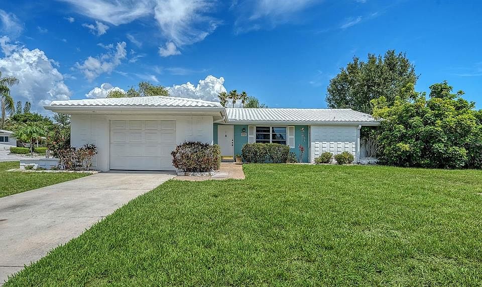 1st image of 2822 Safe Harbor Cir