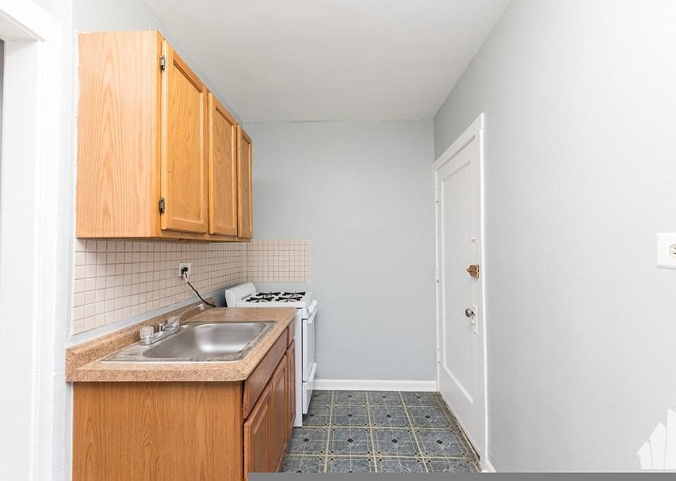 1st image of 4612 N Beacon St #4606-3A