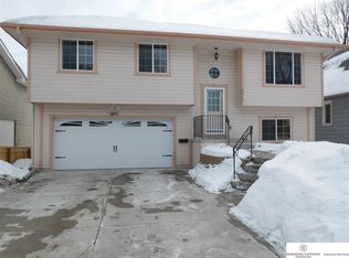 4213 S 37th St, Omaha, NE 68107