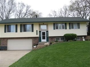 19623 Dogwood Dr, New Buffalo, MI 49117