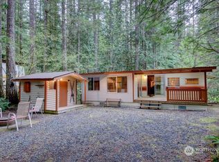 102 Three Sunset Cir, Deming, WA 98244