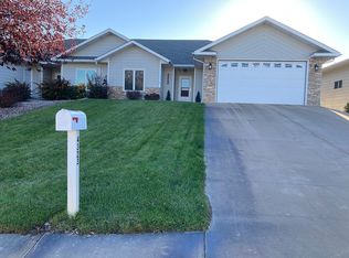 4323 Sandwedge Dr, Pierre, SD 57501