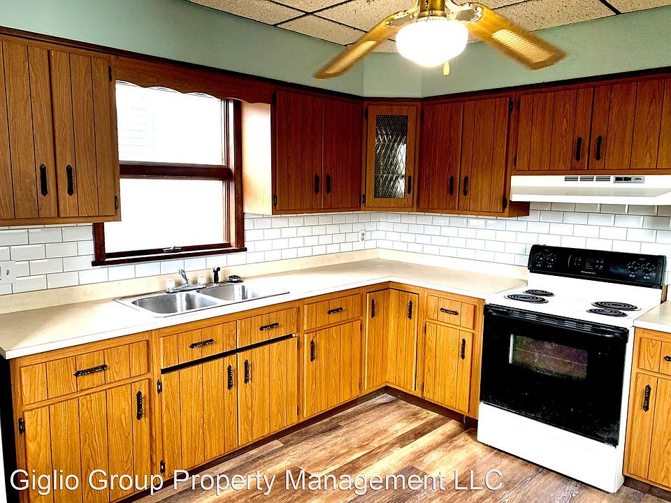 1st image of 357 N Lincoln Ave APT 1