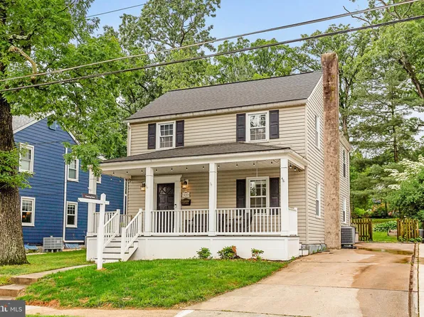 416 Locust Dr, Catonsville, MD 21228
