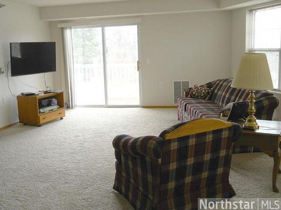 3rd image of 170 Emerson Ave E APT 108