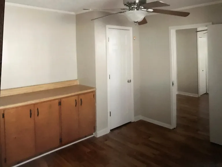 315 Bluff Ave — Photo 9