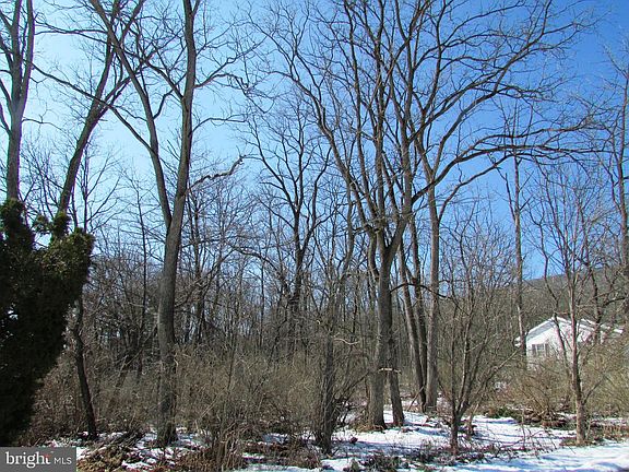 2nd image of LOT On Emery Rd