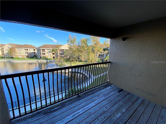 2nd image of 1640 Villa Capri Cir APT 309