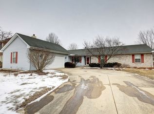 2412 Branch Rd, Champaign, IL 61822