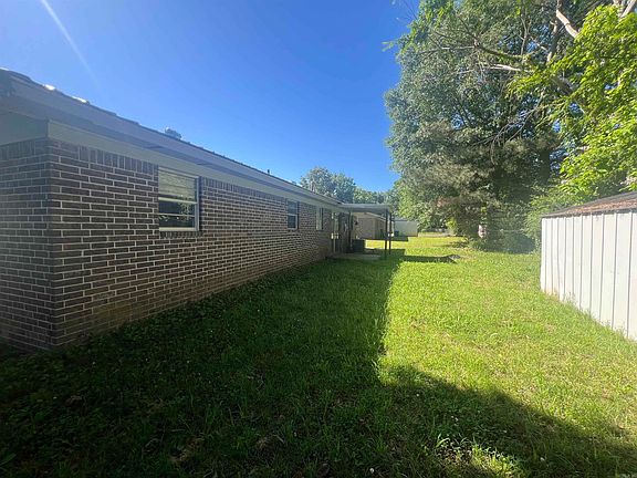 5th image of 746 Winchester Dr