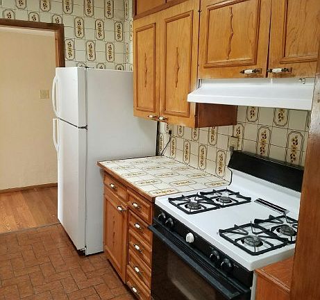 2nd image of 5409 Raymond Telles Dr