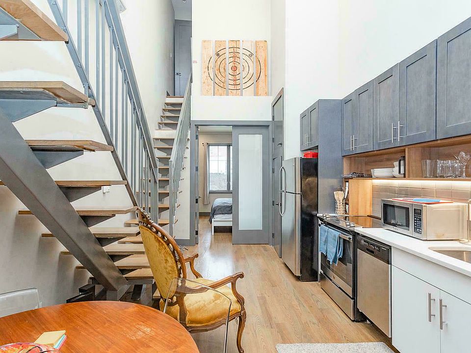 1st image of 413 Manhattan Ave #2B