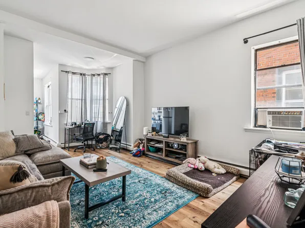 1917 Spring Garden St #3F, Philadelphia, PA 19130