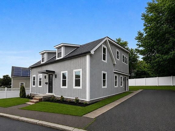 3rd image of 25 Bow St