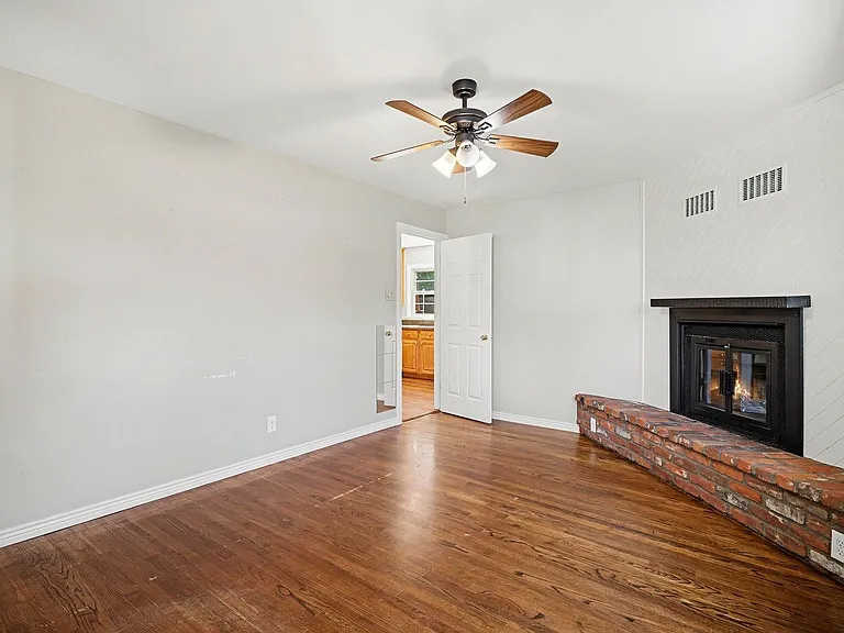 2760 S Kearney St — Photo 13