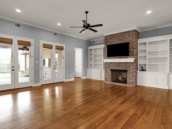 4th image of 1836 Enclave Hollow Ln E