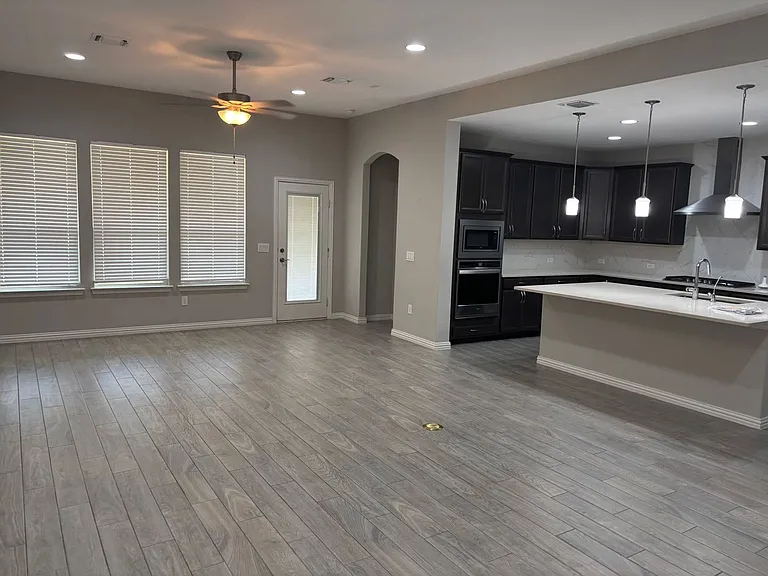 4509 Expedition Dr — Photo 3