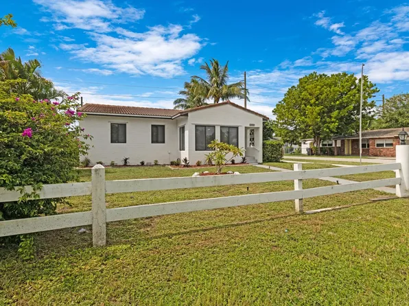2450 Cleveland Street, Hollywood, FL 33020