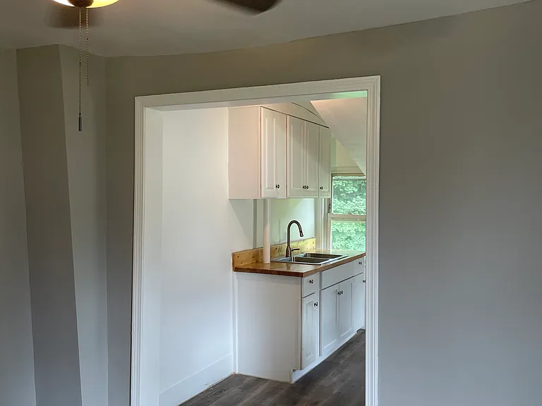 114 N Whitney St #2 — Photo 10