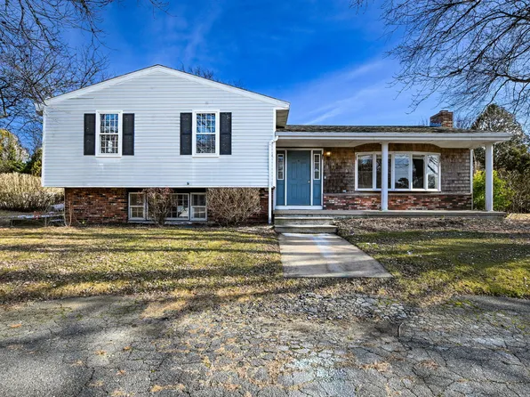 49 Broken Bow Lane, Teaticket, MA 02536