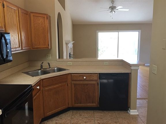 5th image of 3210 Trishas Ct