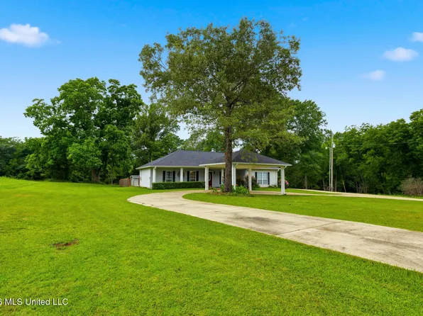 512 Stokes Rd, Ridgeland, MS 39157