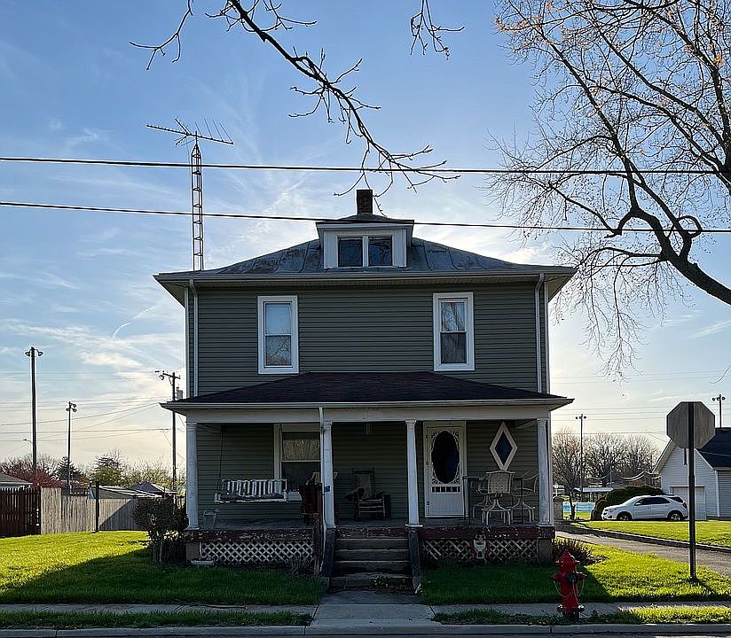 1st image of 135 N State St