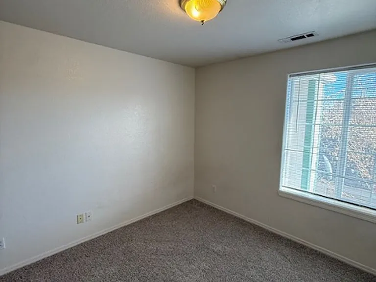 3014 W Villard St #A — Photo 10