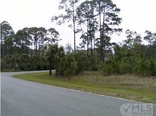 119 Shadow Bay Dr, Eastpoint, FL 32328