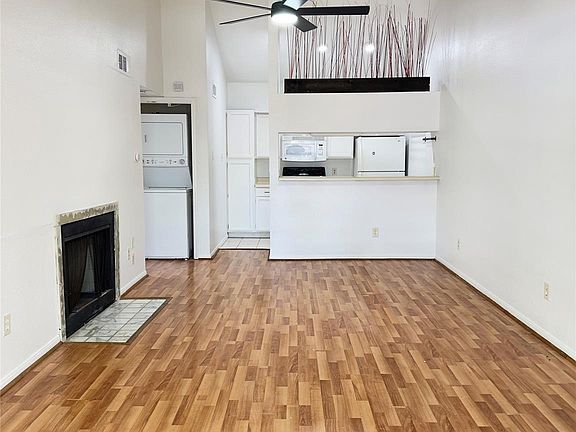 5th image of 8055 Cambridge St 34