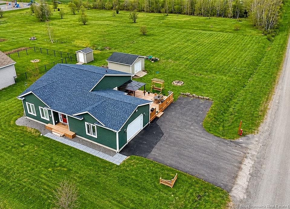 1st image of 27 Clement Ave