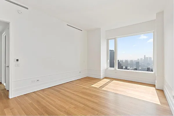 Rented by Synergy NYC | media 12