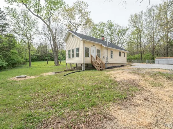 3791 Narragansett Dr, House Springs, MO 63051
