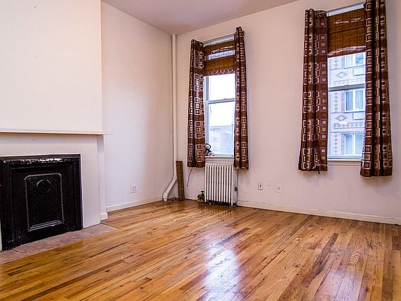 4th image of 278 Driggs Ave