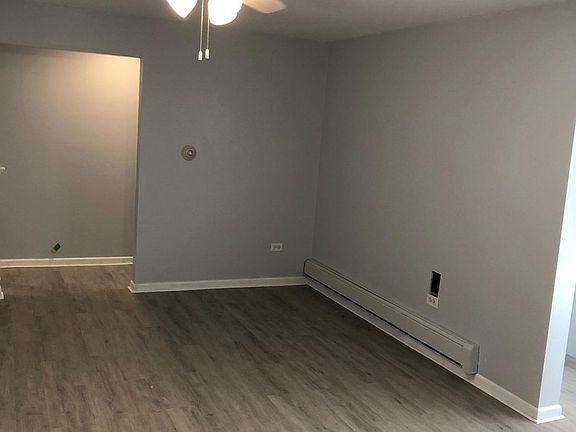 4th image of 10901 S Keating Ave #1C