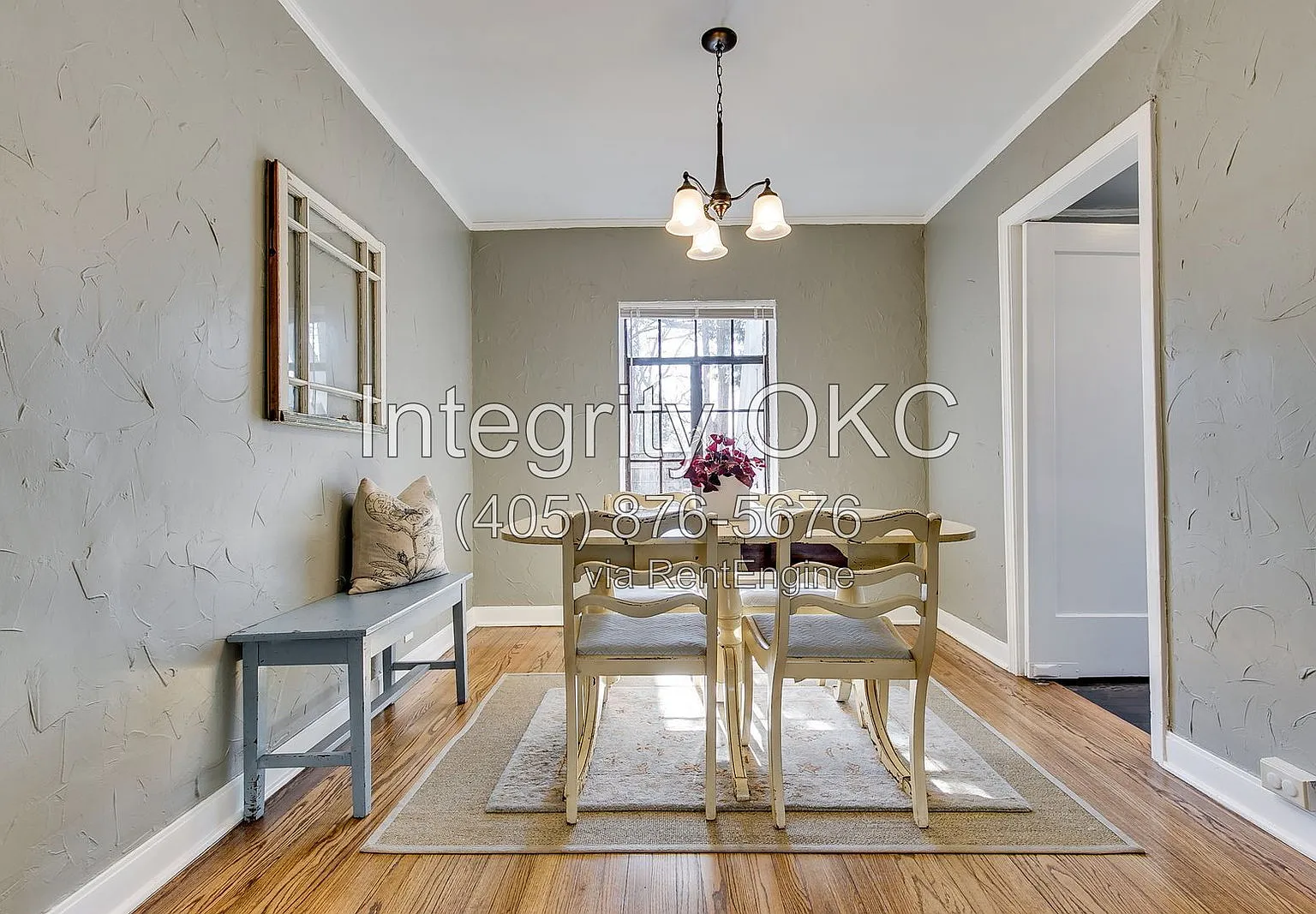 2 bed, 1.0 bath, 1022 sqft, $1,330 — Photo 3