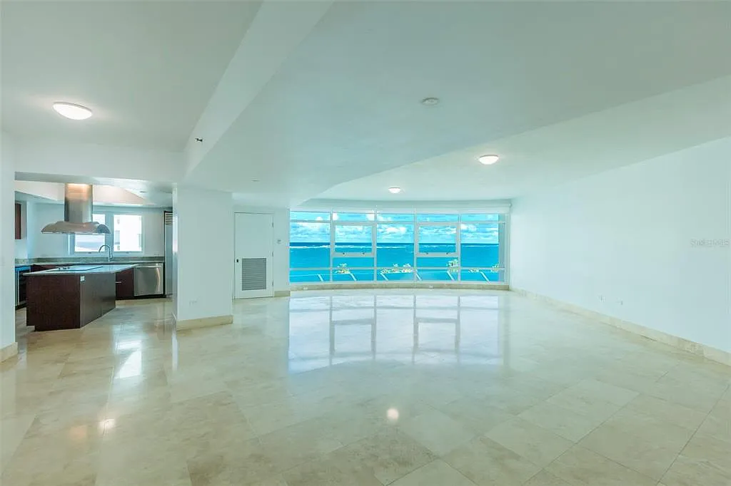 3 bed, 3.5 bath, 2841 sqft, $13,500 — Photo 4