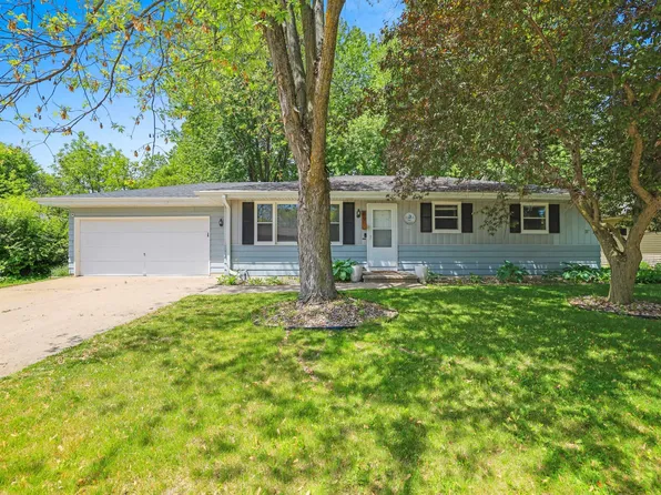 89 Hillock Ct, Appleton, WI 54914
