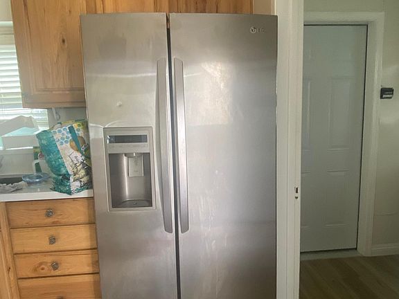 3rd image of 6321 Golden West Ave