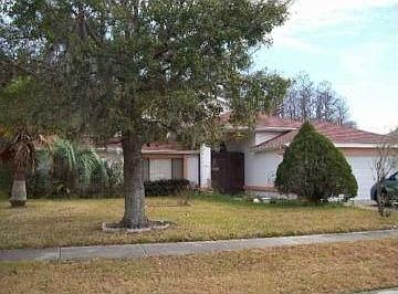 2nd image of 104 Blackwater Ct