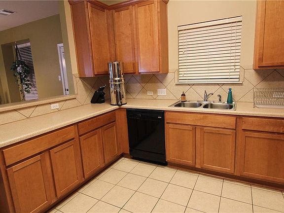 5th image of 10409 Wylie Dr