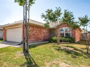 5613 Hunters Bend Ln, Dallas, TX 75249