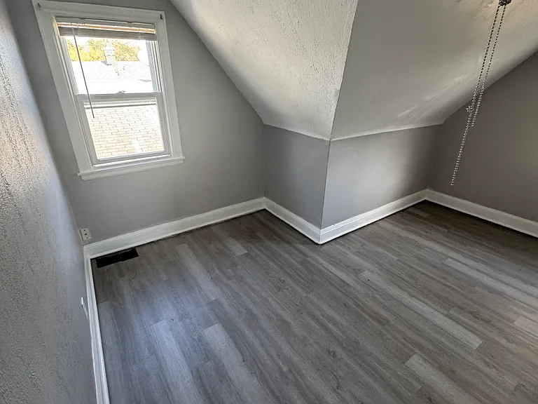 2940 Vincent Ave N #2 — Photo 18