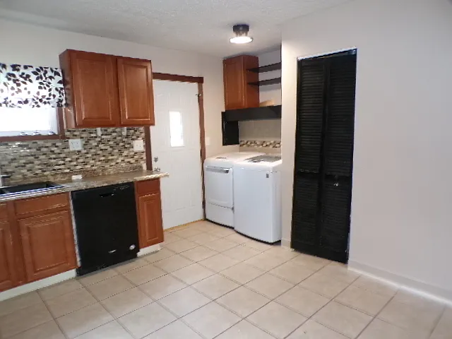 3 bed, 1500 sqft, $1,795 — Photo 3