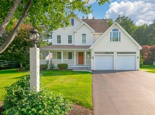 42 Woodspell Rd, Scarborough, ME 04074