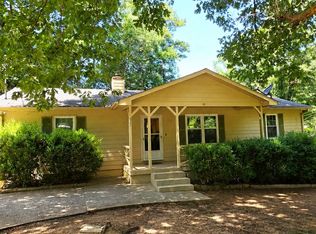 208 Lakeview Dr, Stockbridge, GA 30281