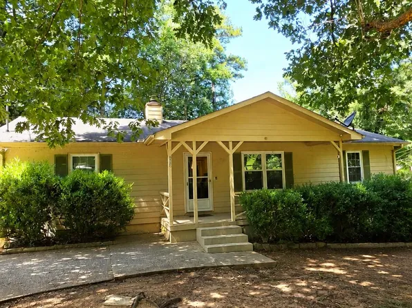 208 Lakeview Dr, Stockbridge, GA 30281